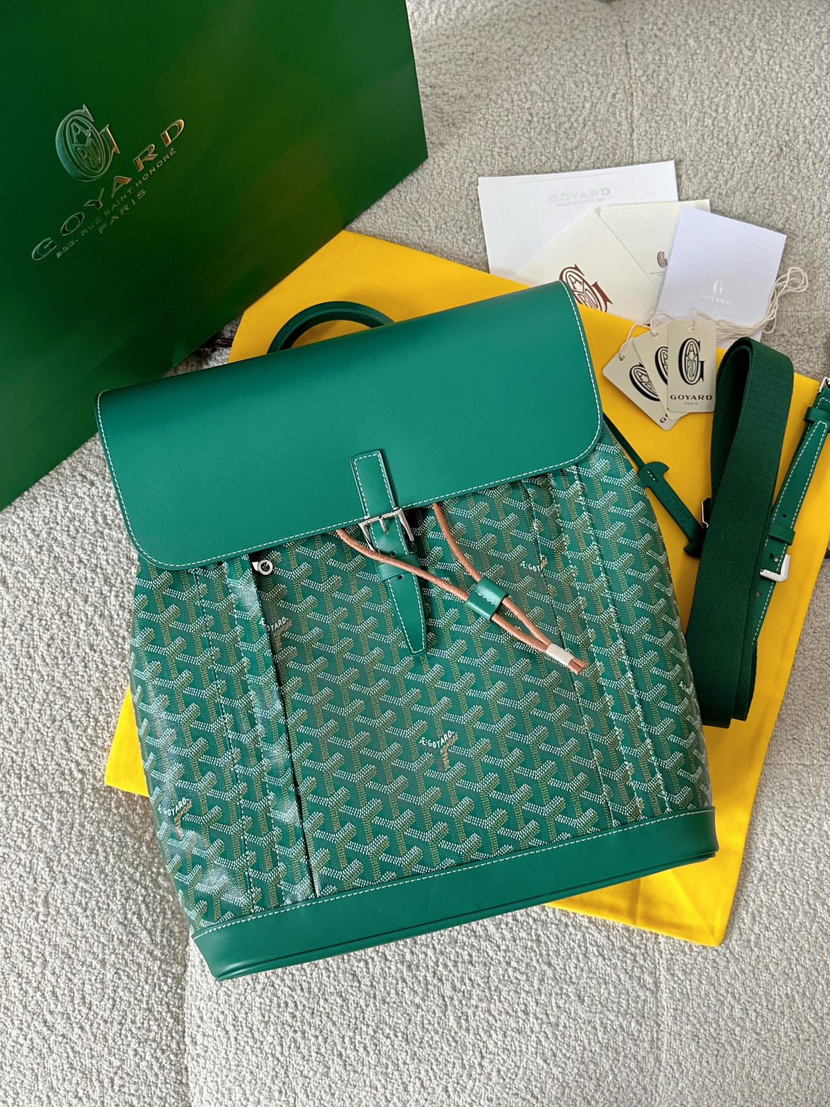 BAG #1082