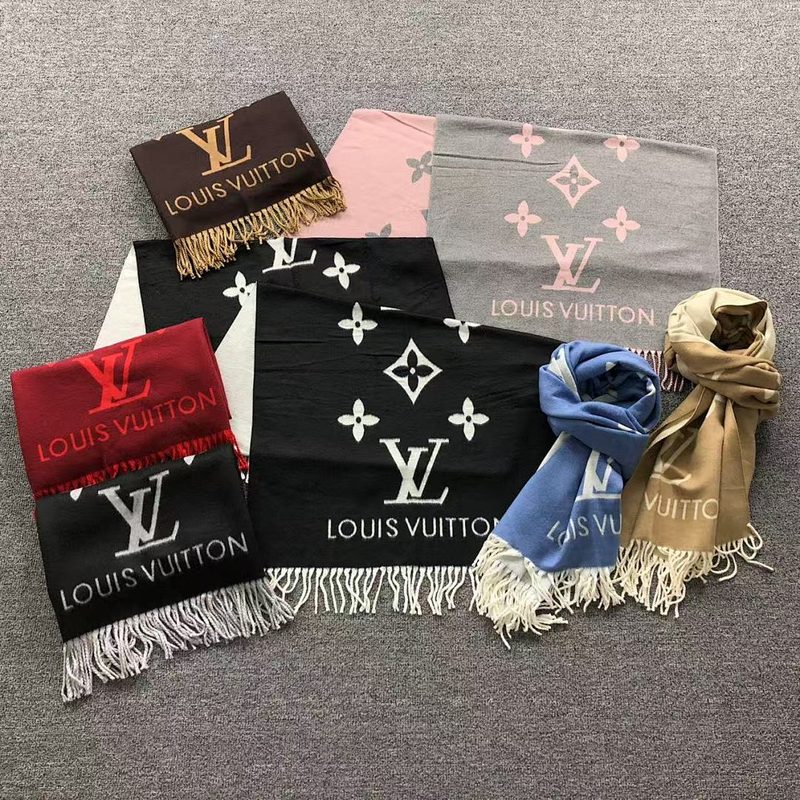 L SCARF 1143