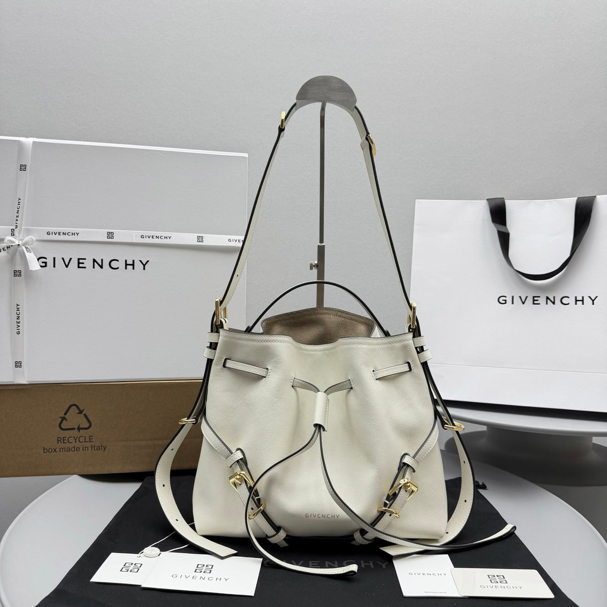 BAG #1211