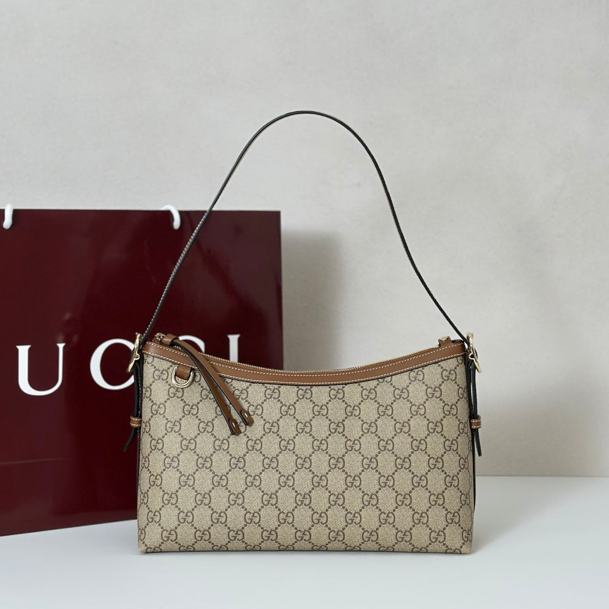 BAG #1228
