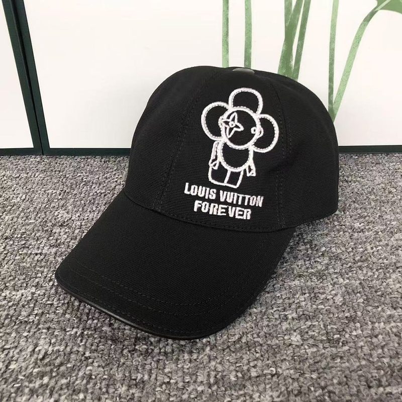 L HAT 1330