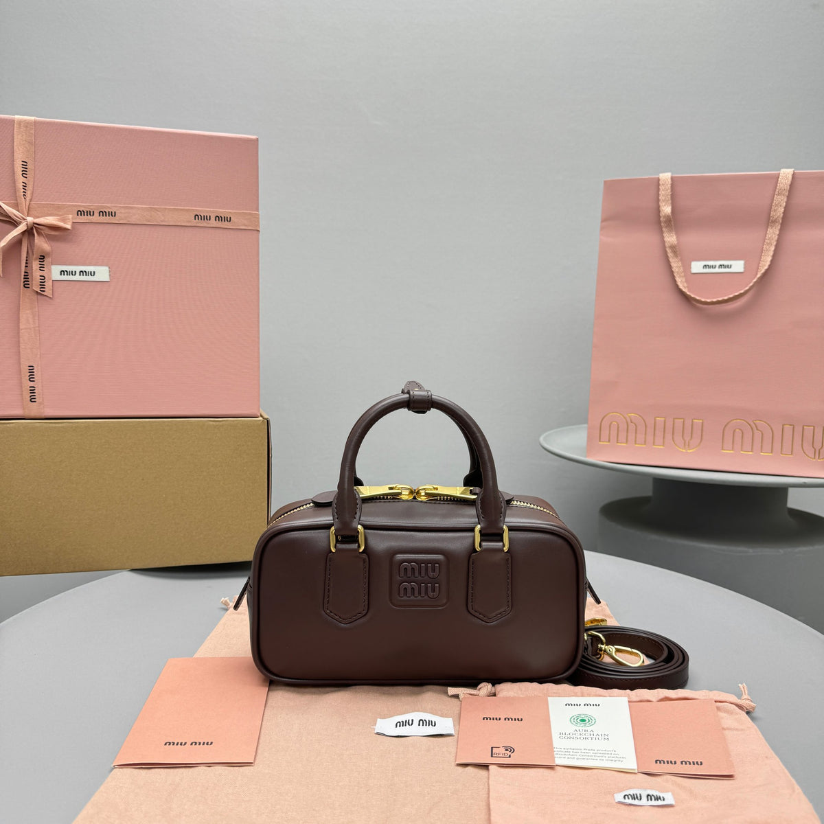 BAG #1547