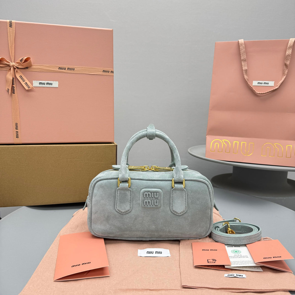 BAG #1550