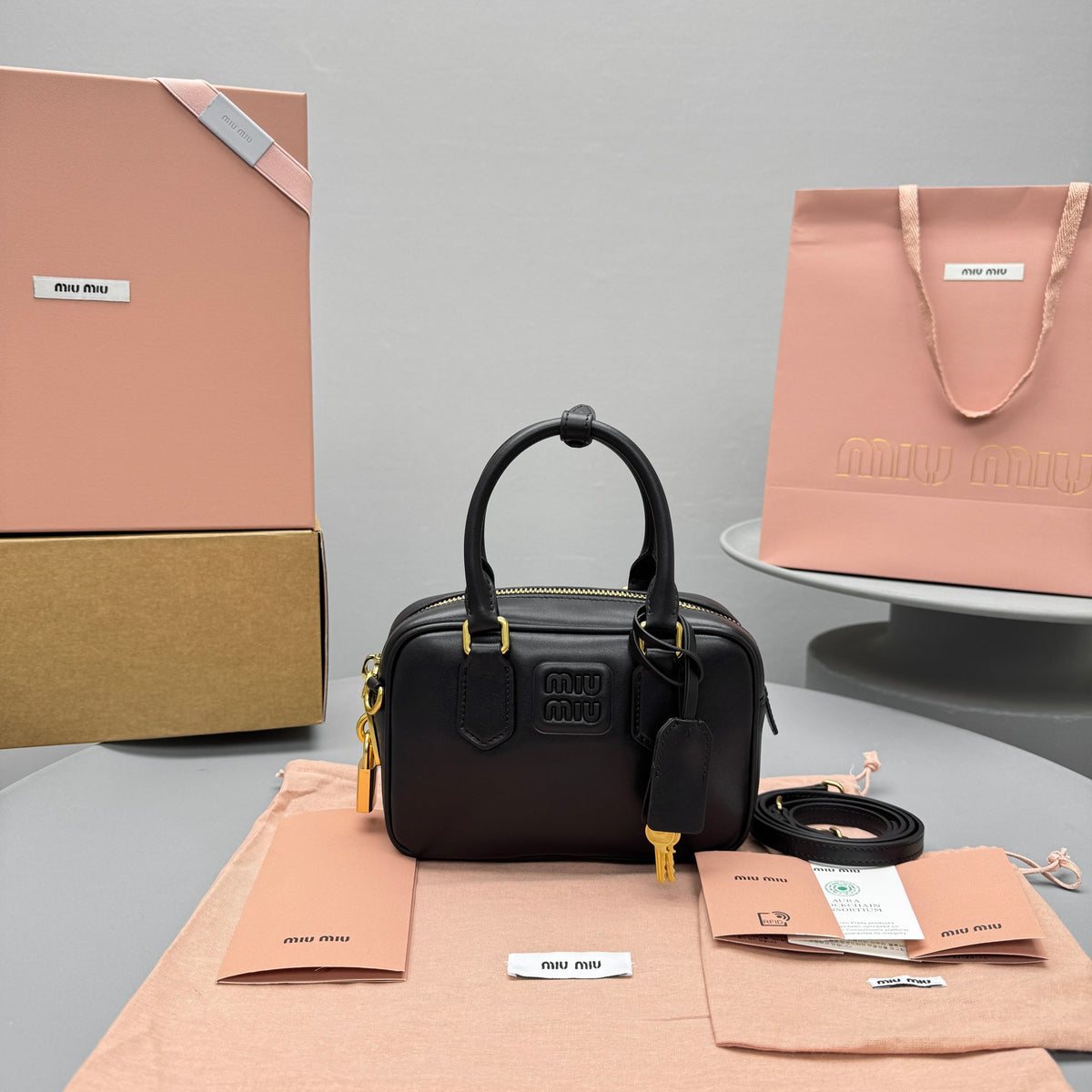BAG #1552