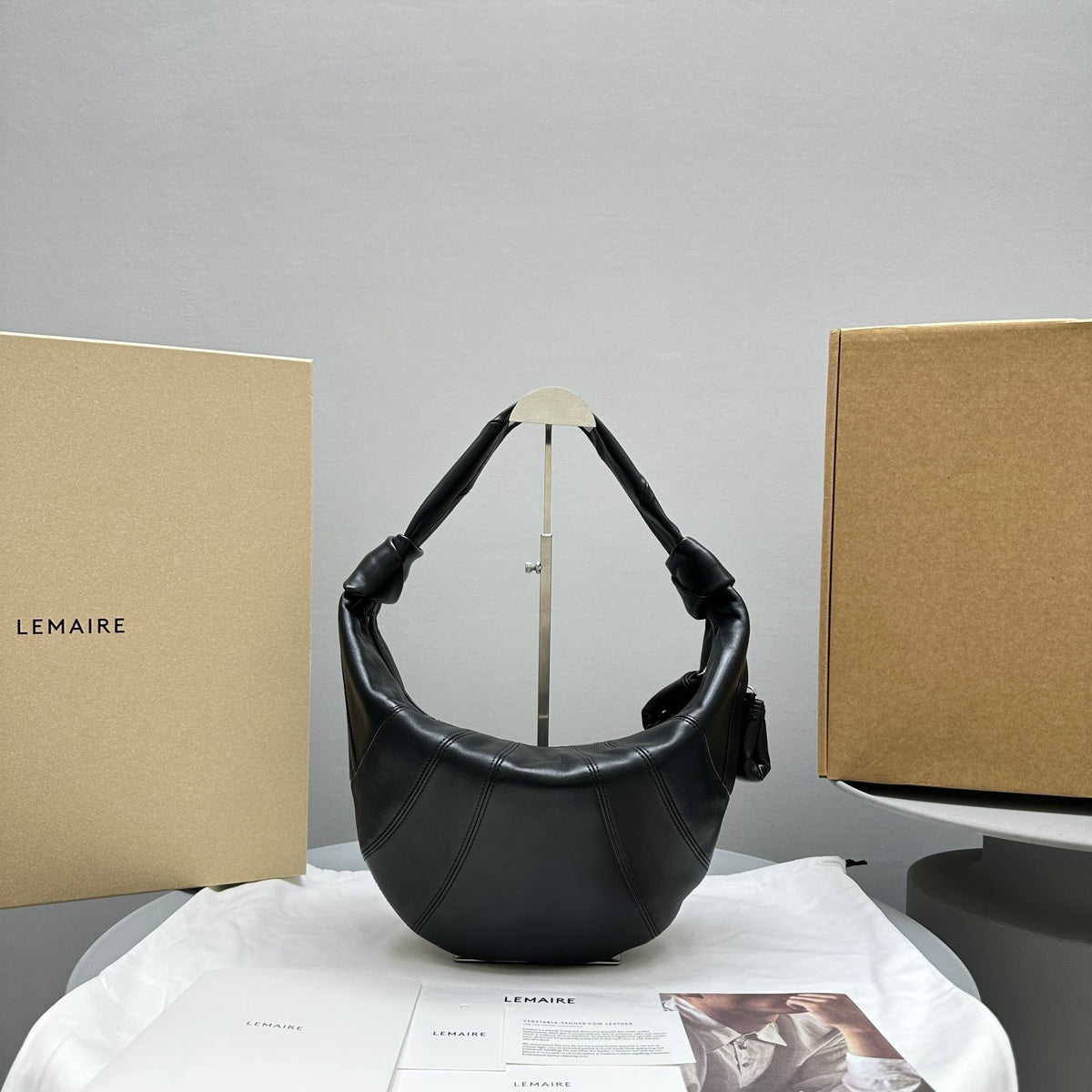 BAG #1642