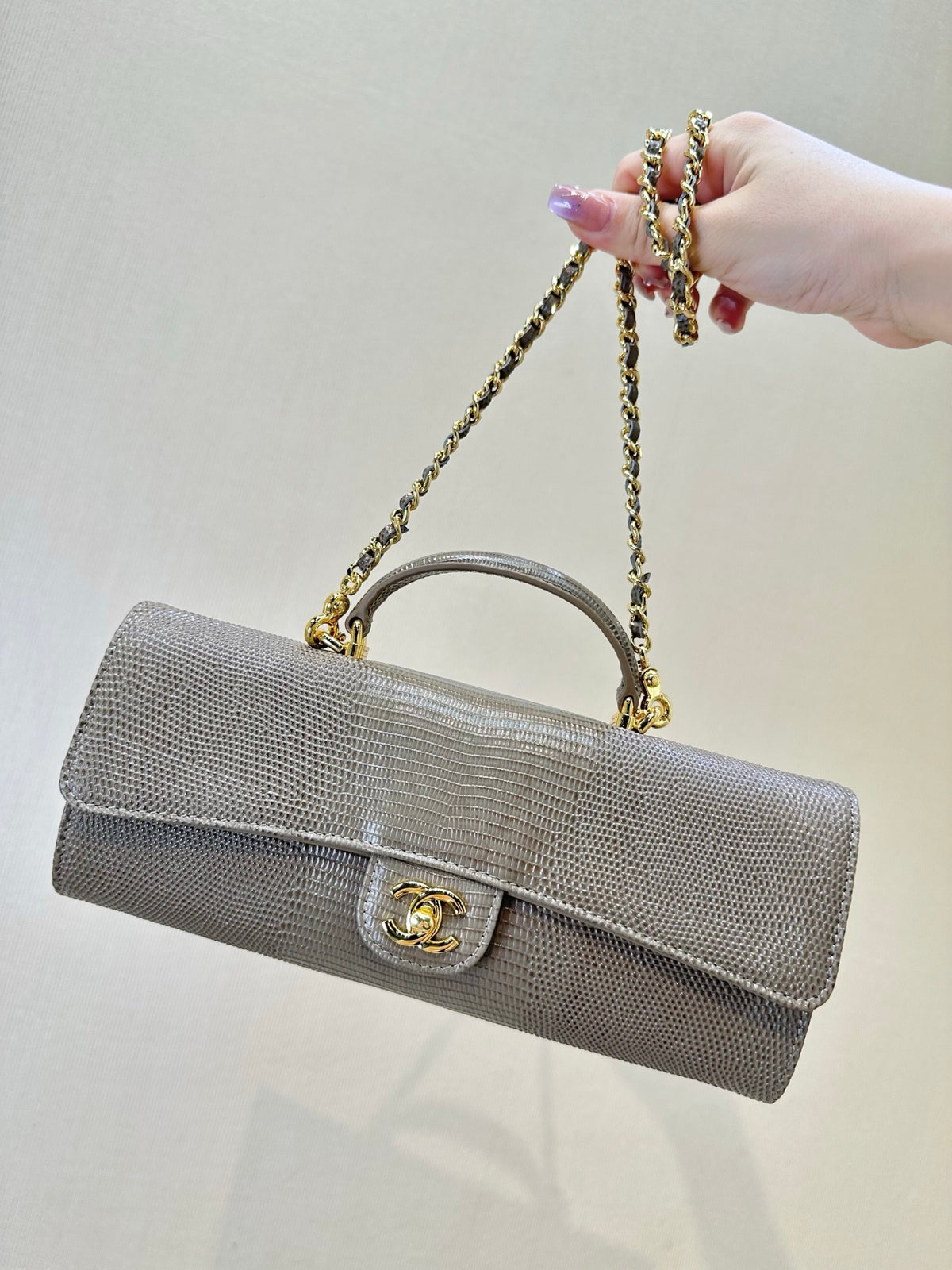 BAG #1678