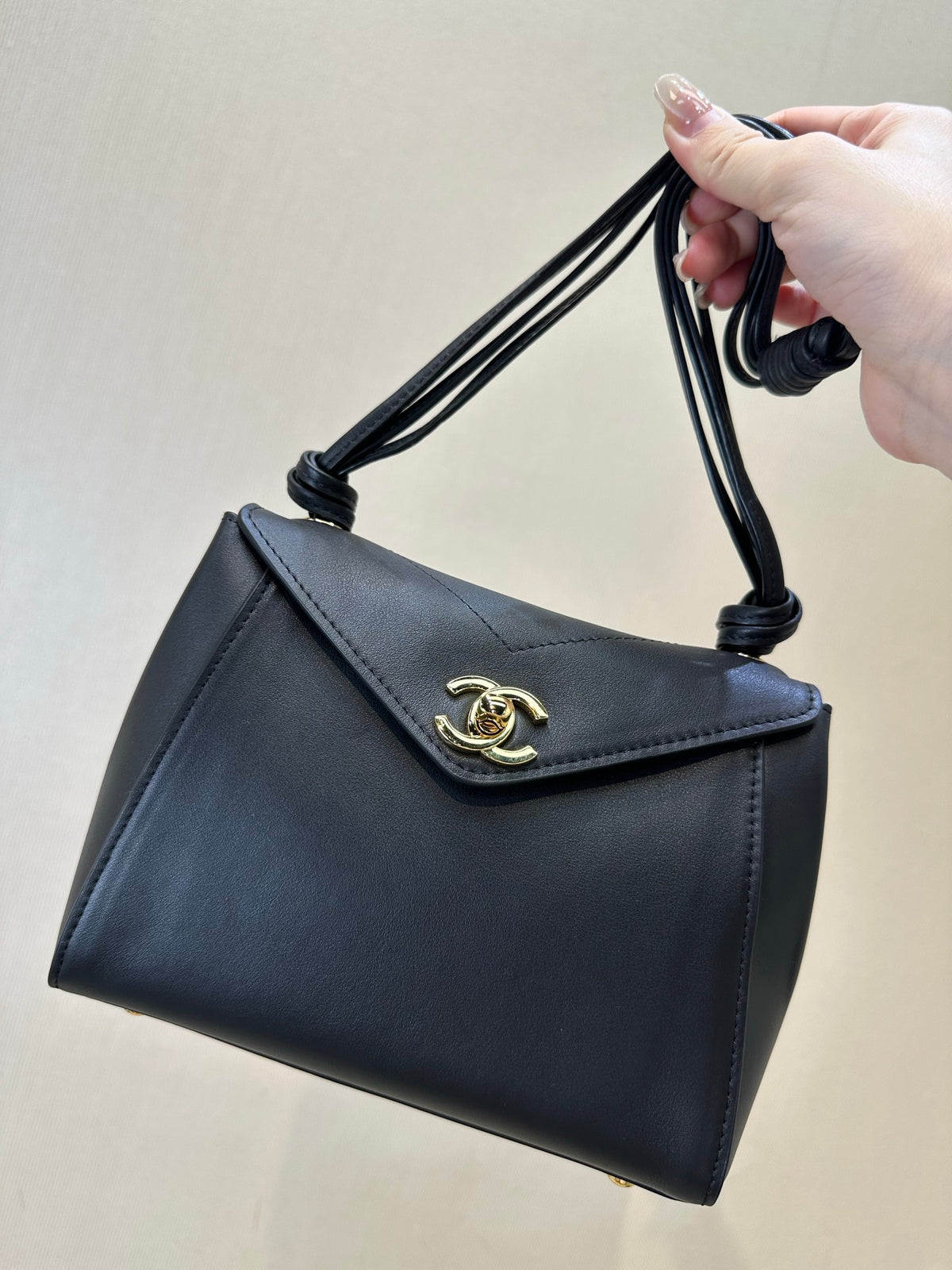 BAG #1835
