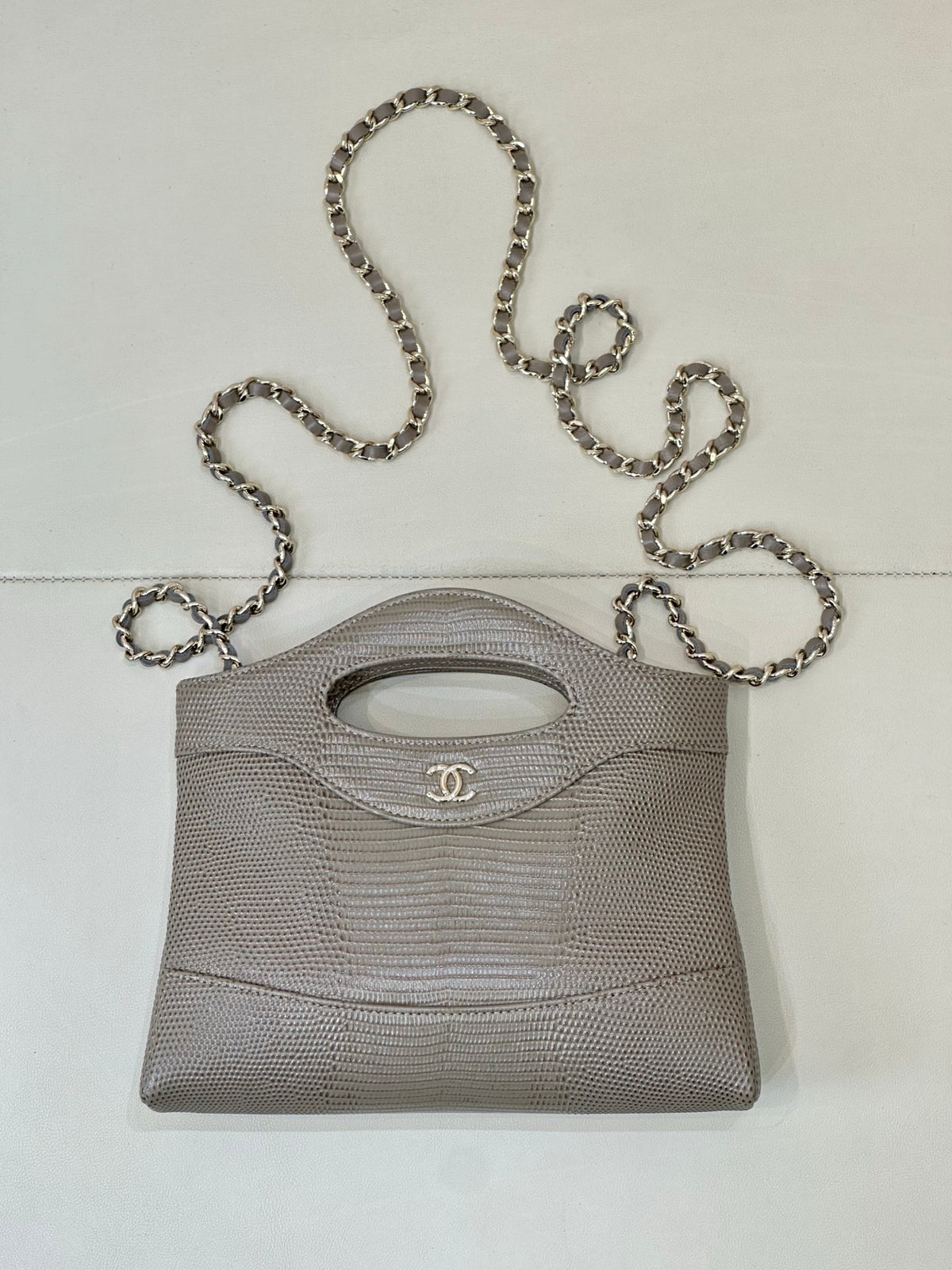 BAG #1857