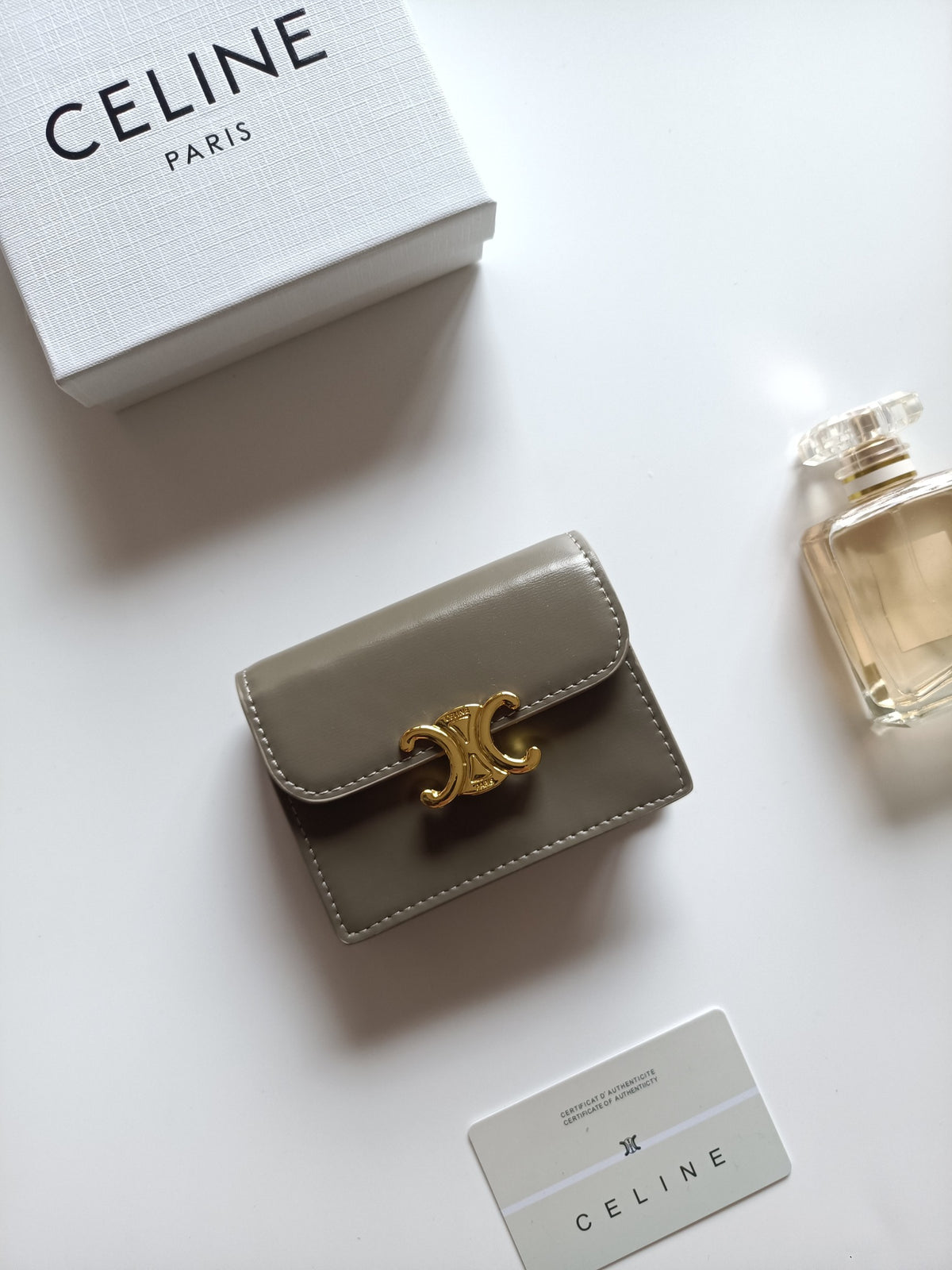 BAG #1977