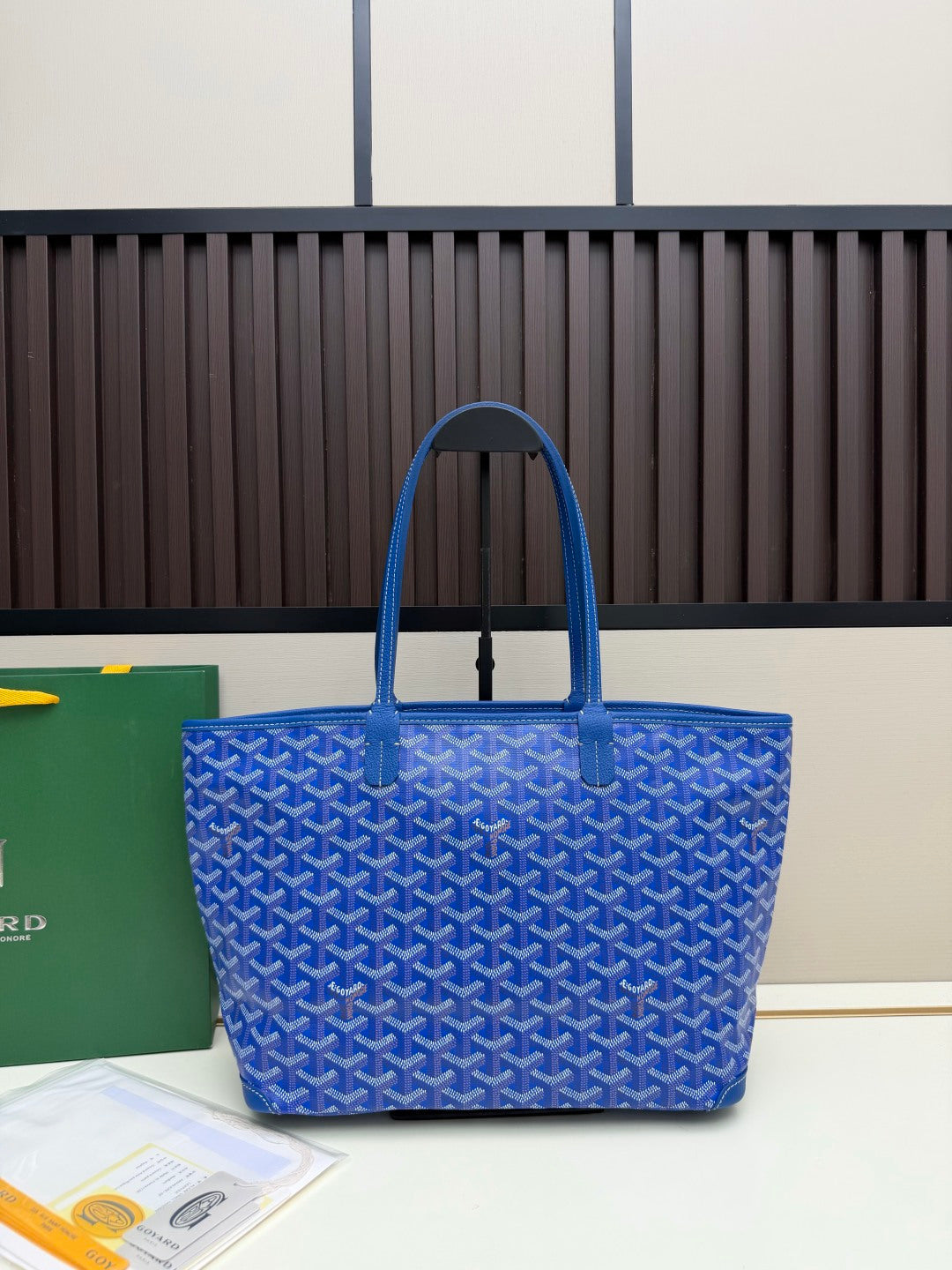 BAG #2157