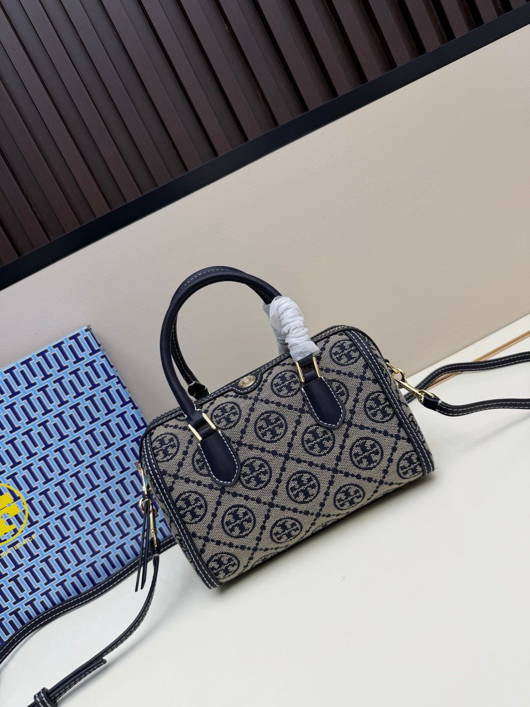 BAG #2173