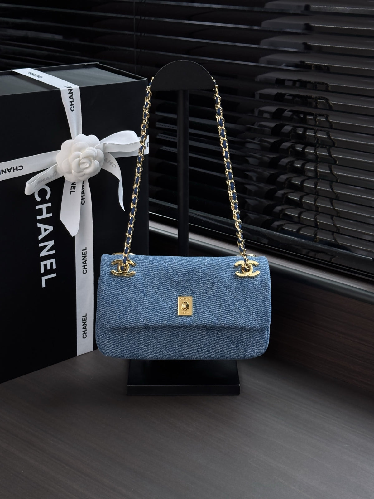 BAG #2330