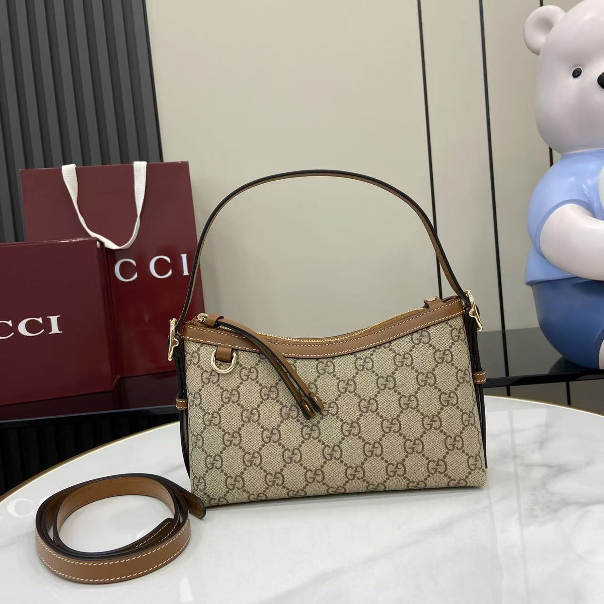 BAG #2447