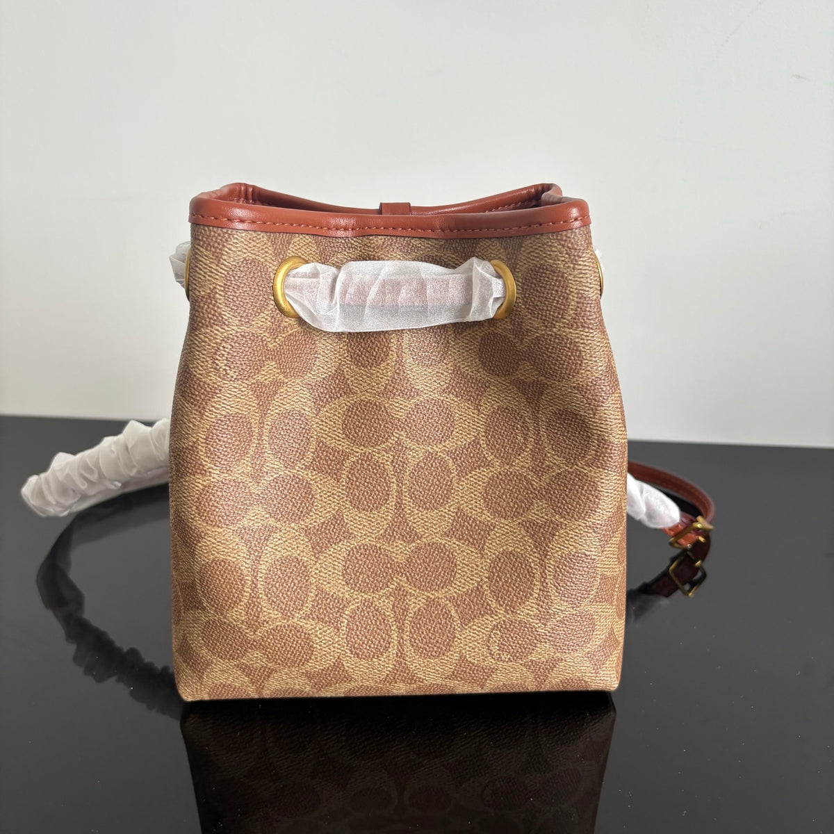 BAG #2820