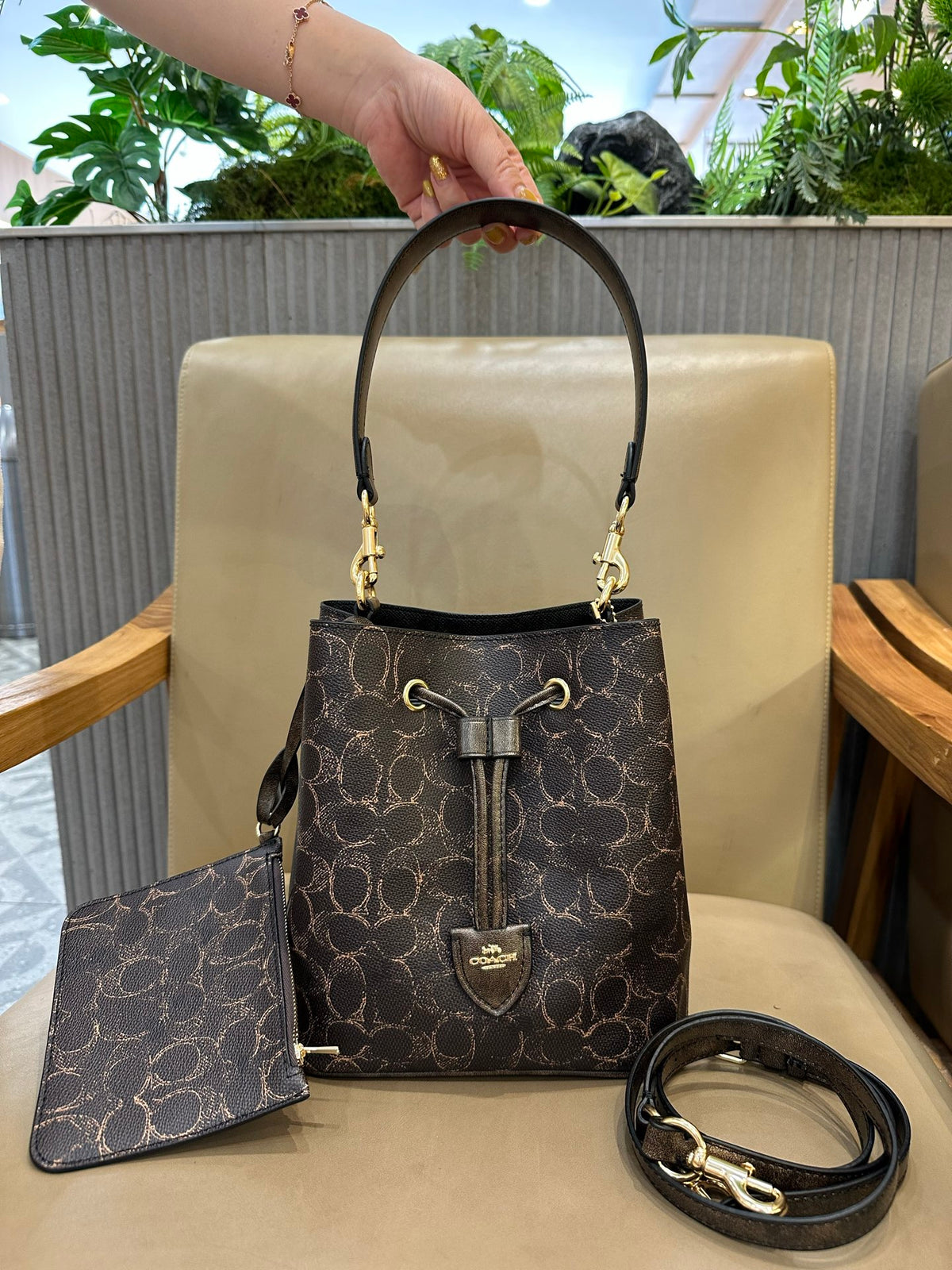 BAG #2827