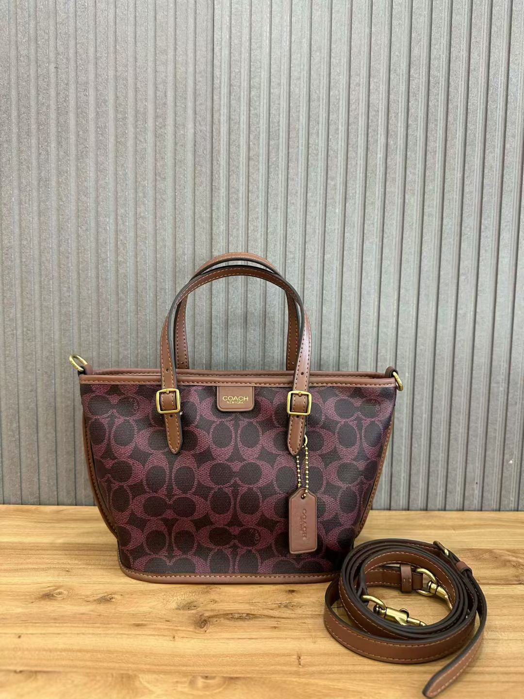 BAG #3199