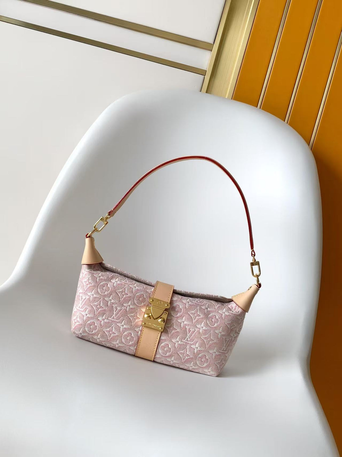 BAG #3595