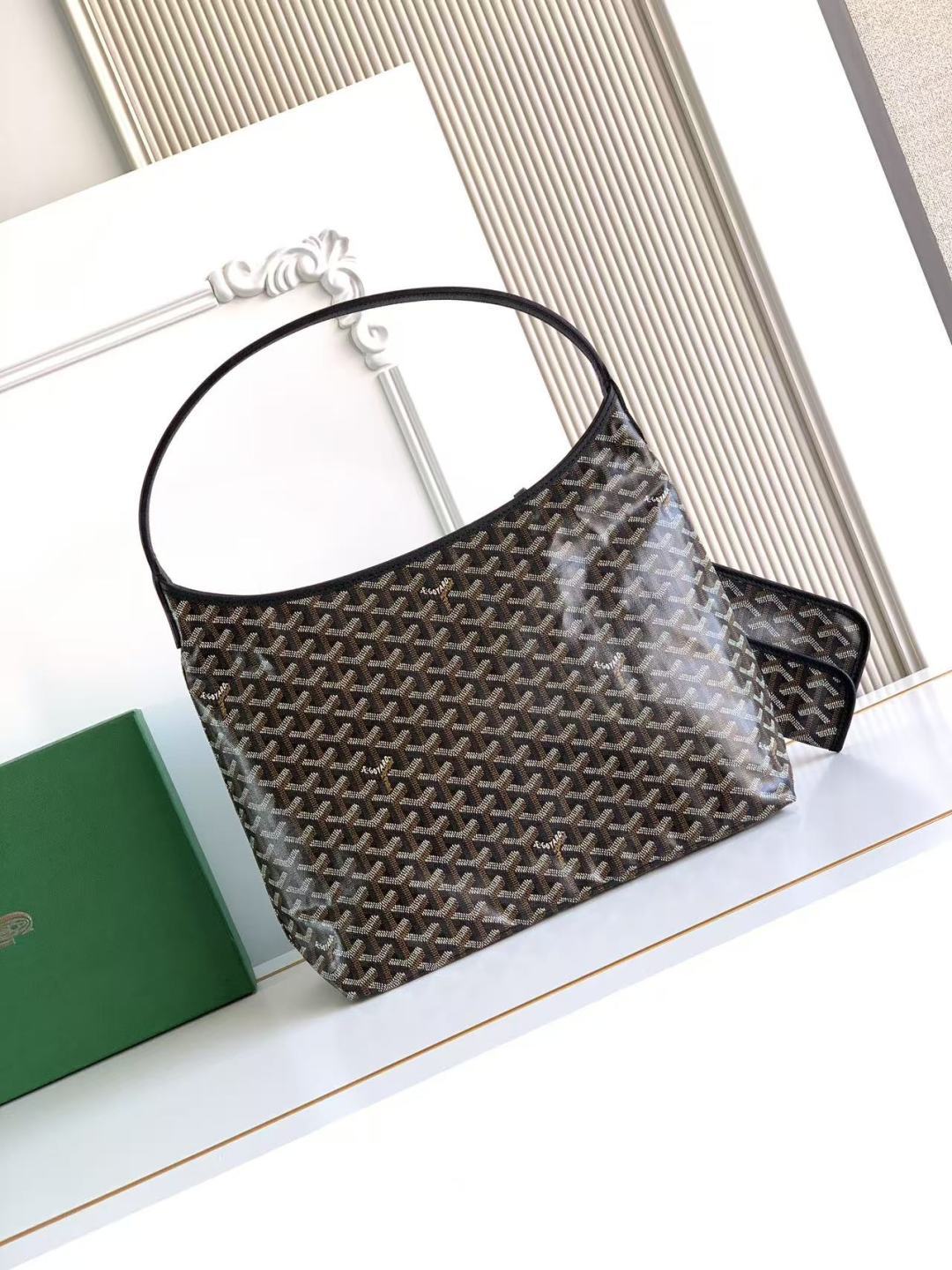 BAG #3776