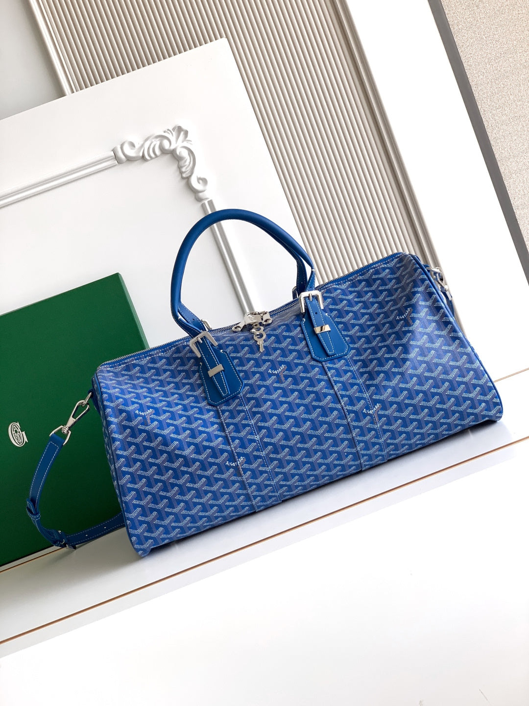 BAG #3818