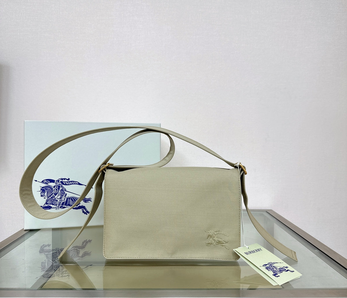 BAG #3825