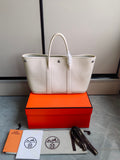 BAG #3930