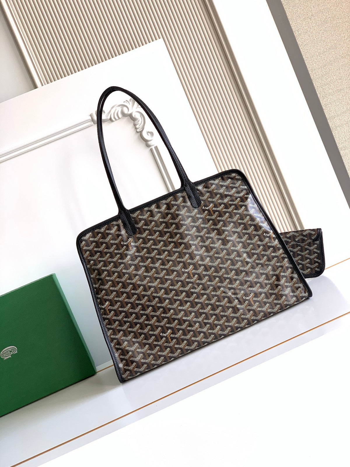 BAG #3982