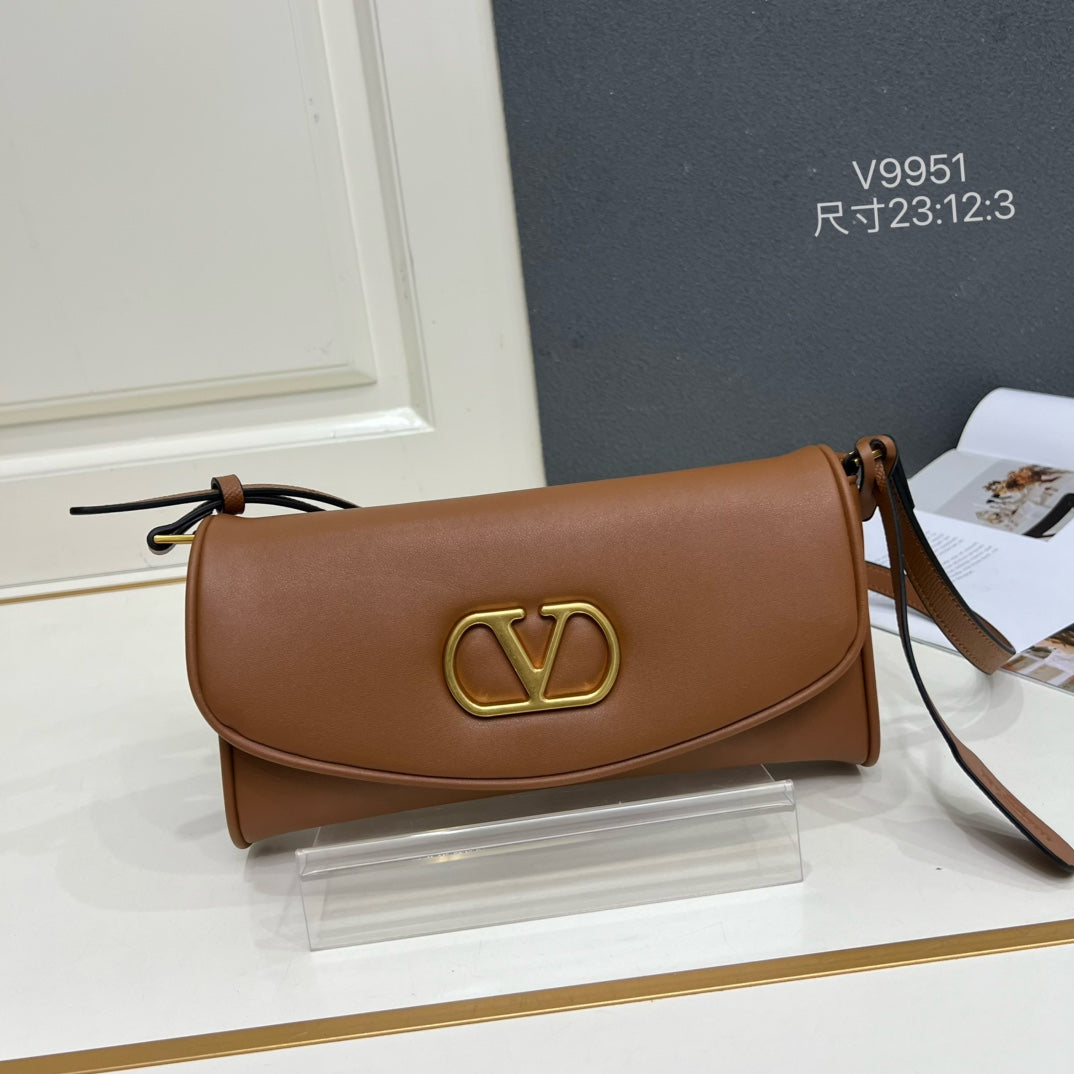 BAG #4677