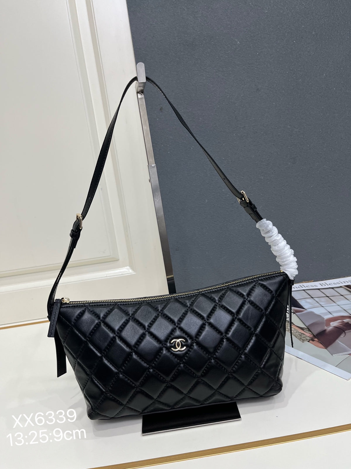 BAG #4700