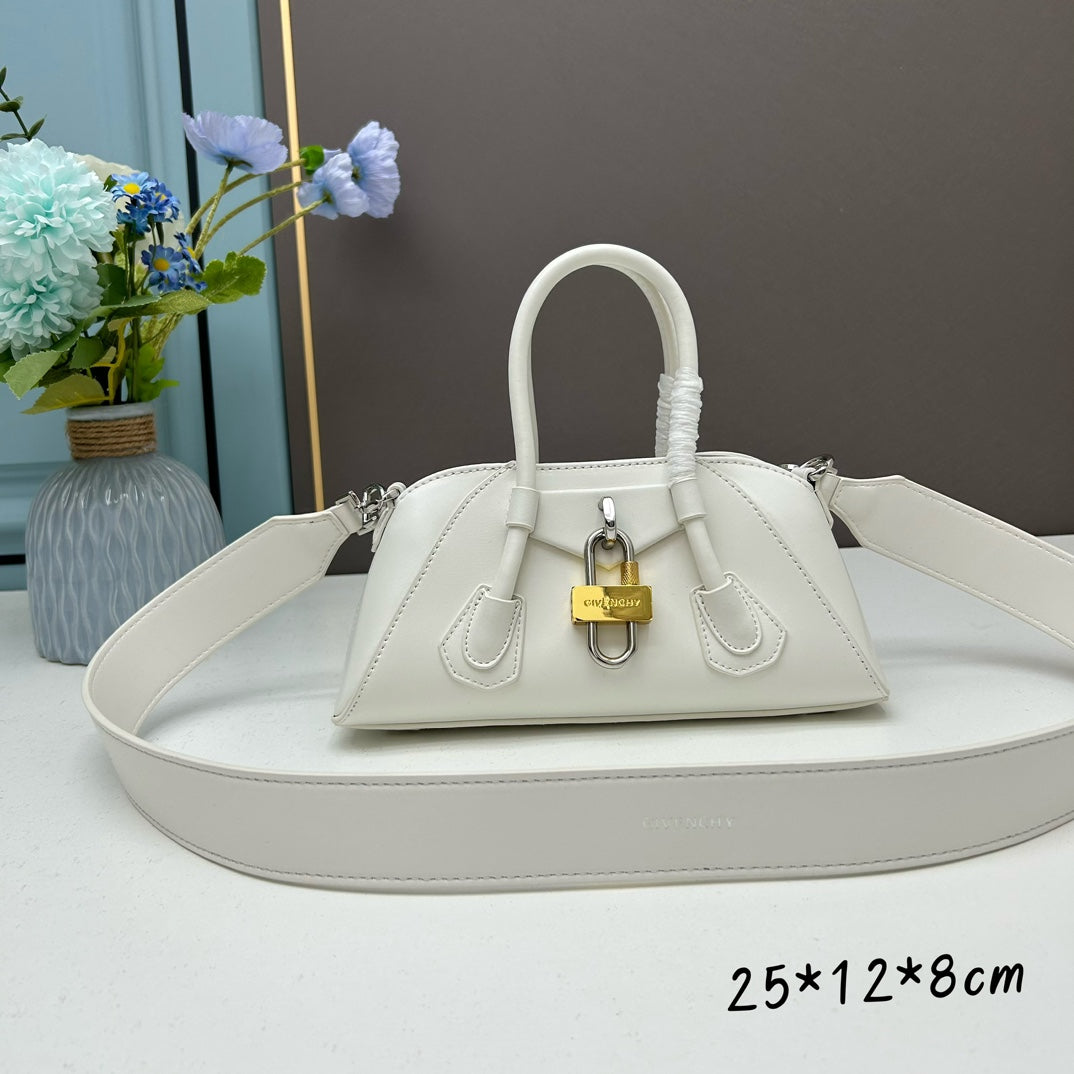 BAG #4883