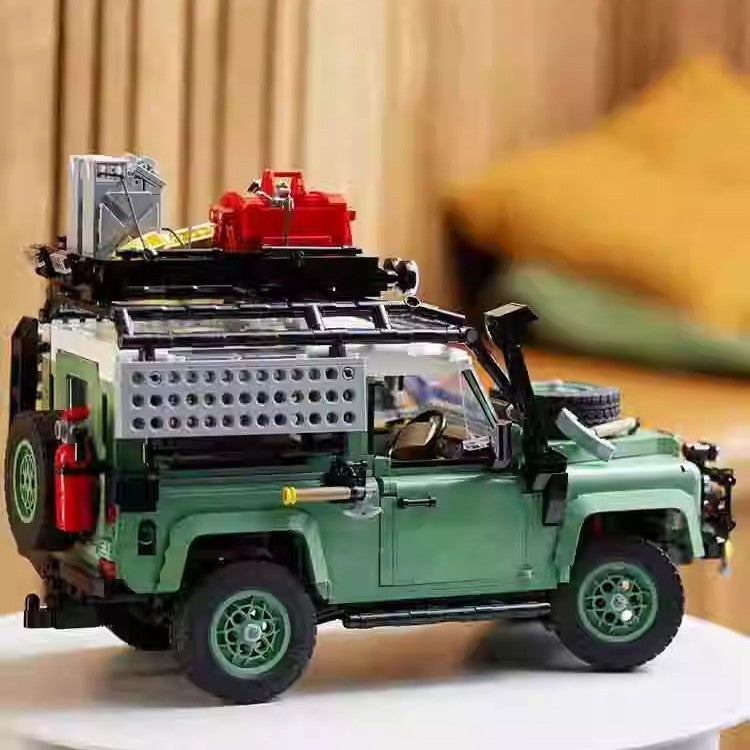 Land Rover Defender 10317