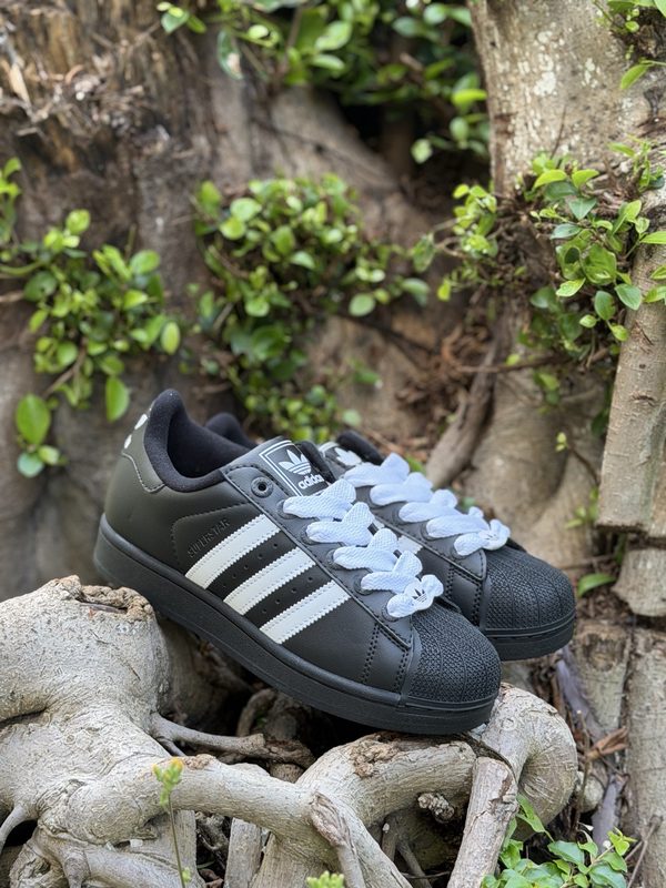 AD Originals Superstar
