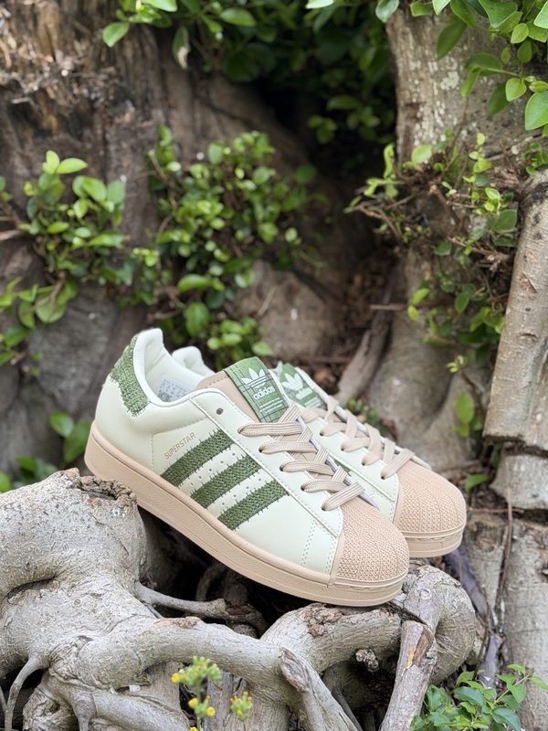 AD Originals Superstar