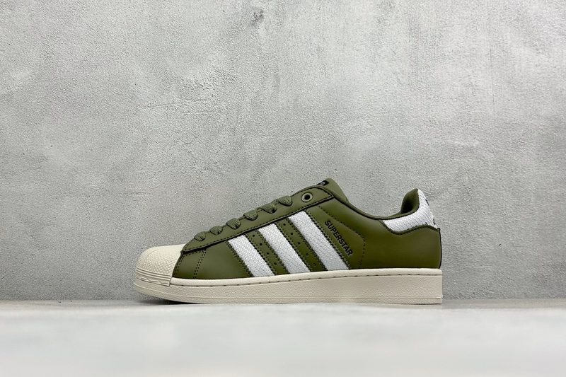 AD Originals Superstar
