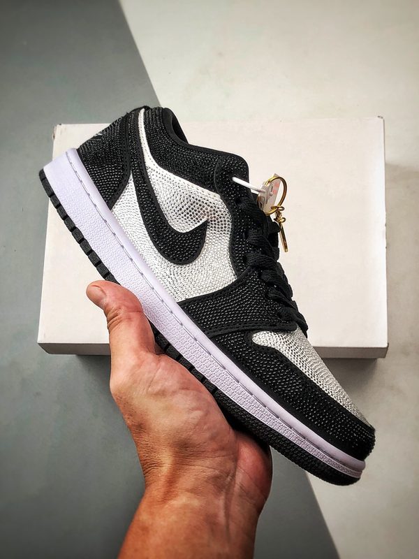 Air Jordan 1 Low