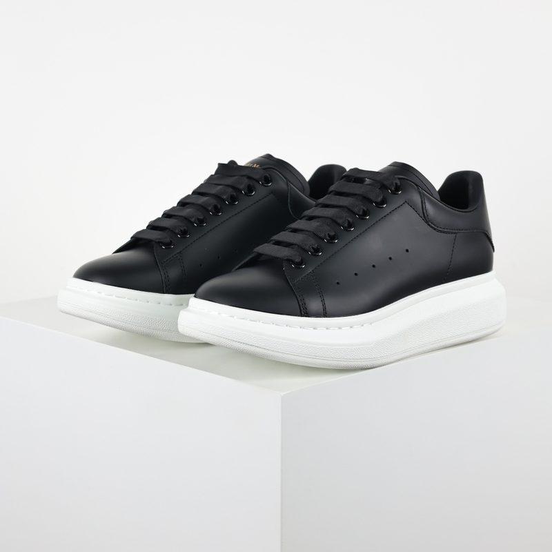 Alexander McQueen “ ”