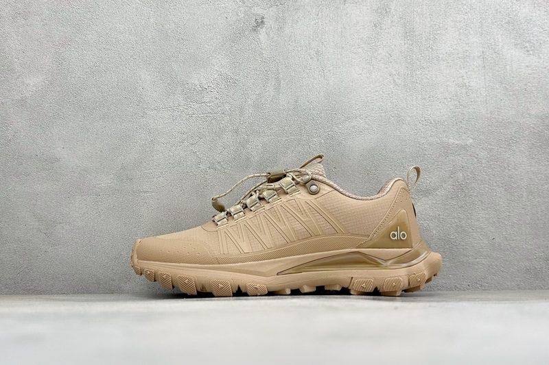 Alo Yoga Alo Runner Trail
