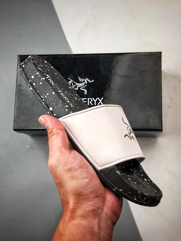 Arc'teryx Slipper