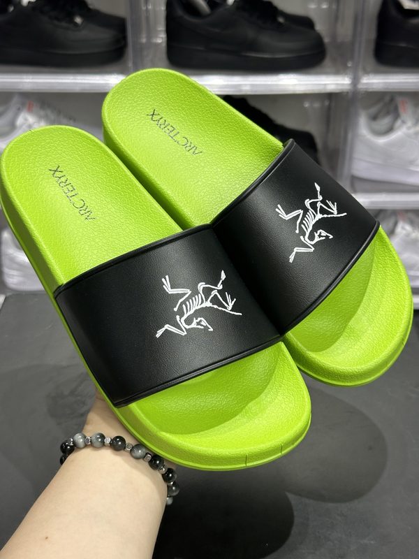 ARCTERYX
