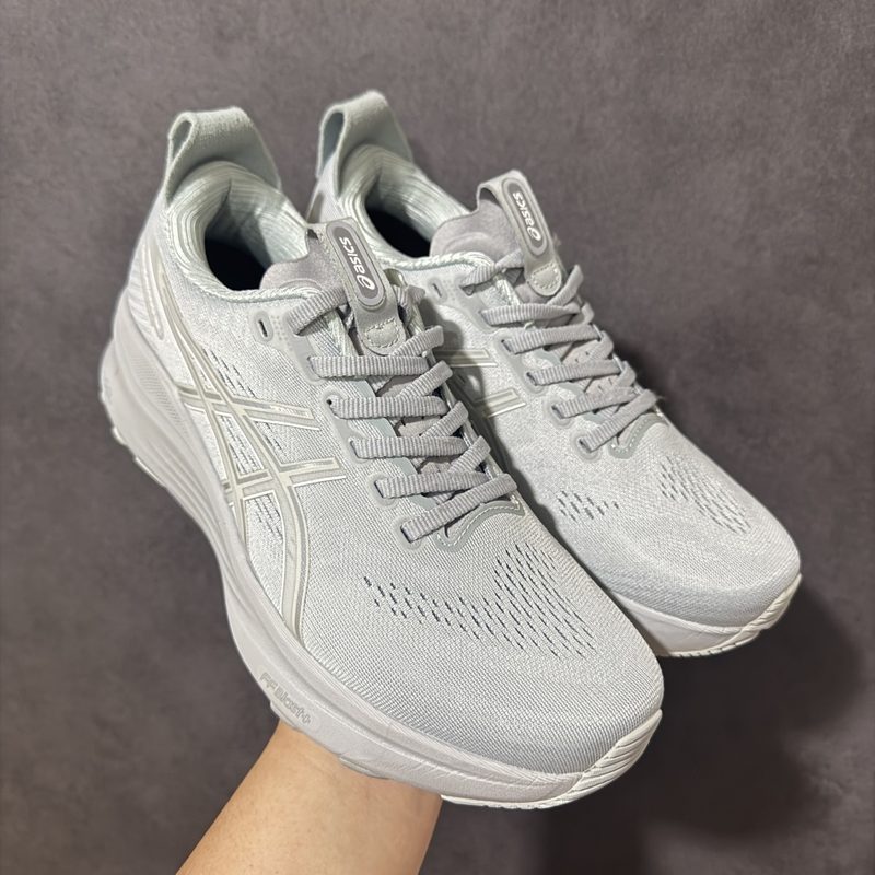 ASICS GEL-KAYANO 32 PLATINUM