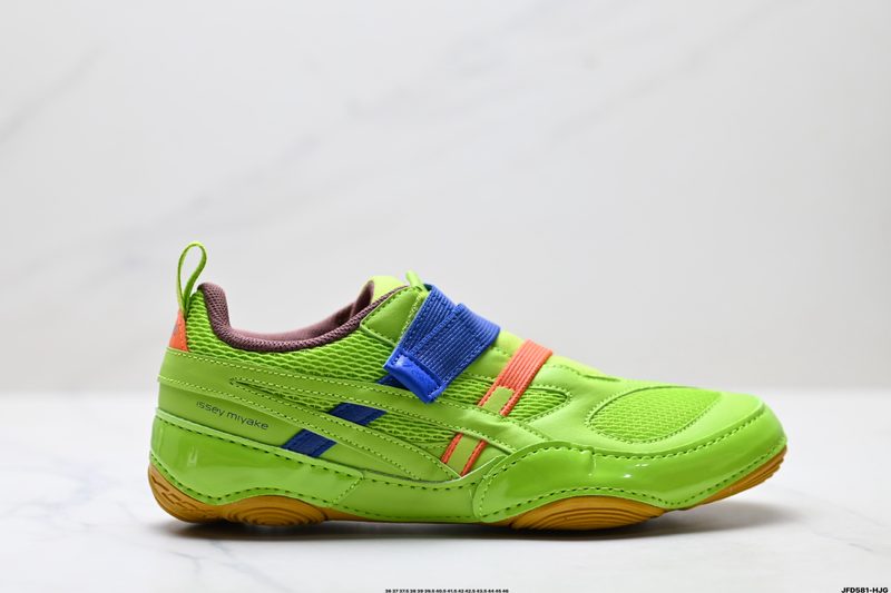 Asics Hypertaping