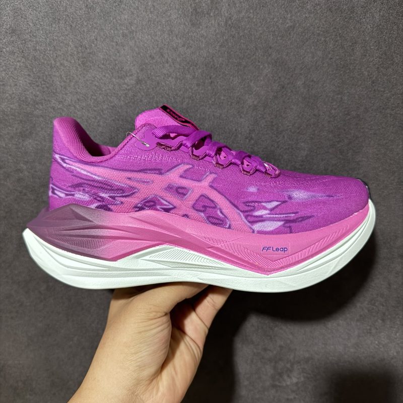 ASICS SUPERBLAST 3