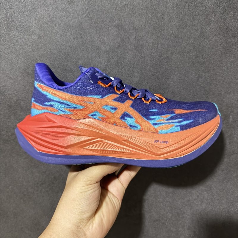 ASICS SUPERBLAST 3