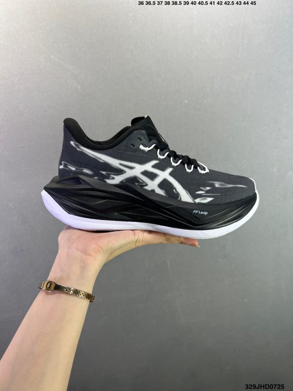 ASICS SUPERBLAST 3