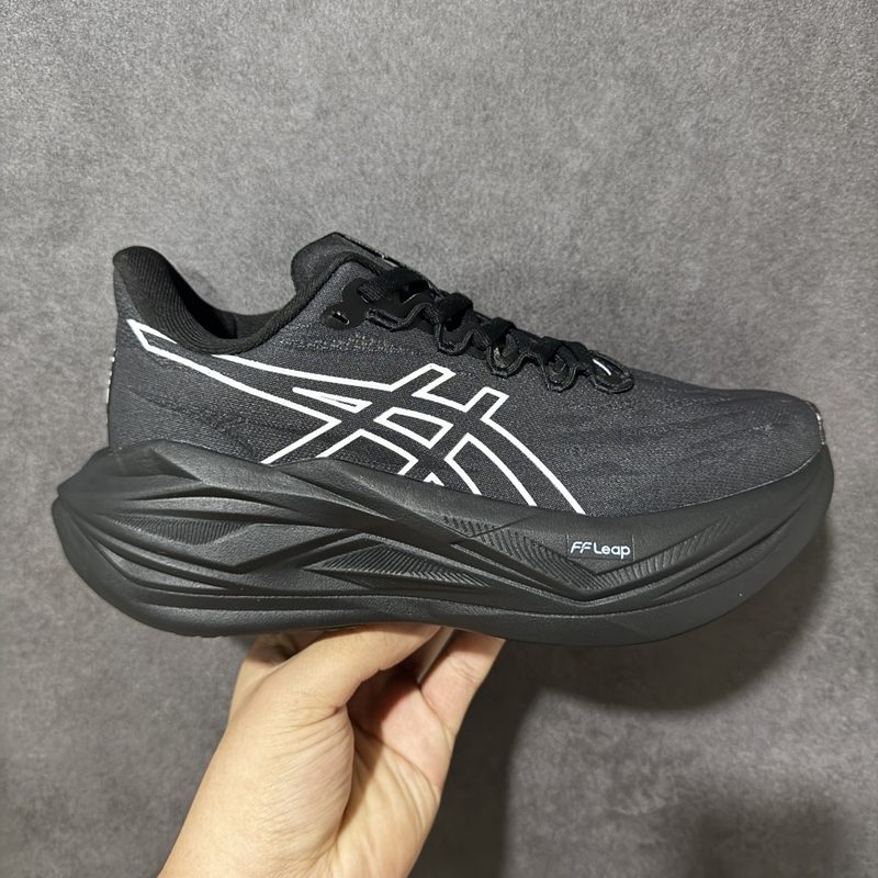 ASICS SUPERBLAST 3