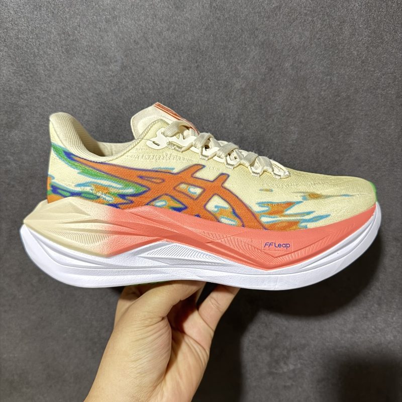 ASICS SUPERBLAST 3