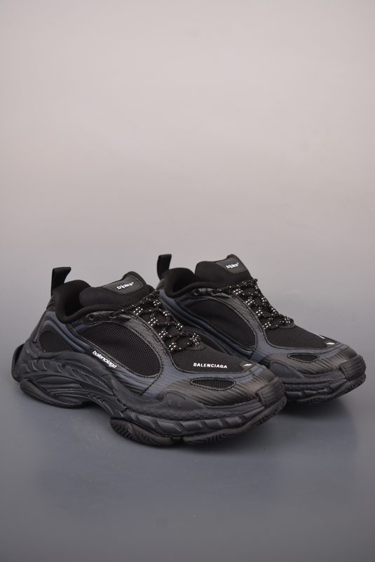Balenciaga Triple S 2