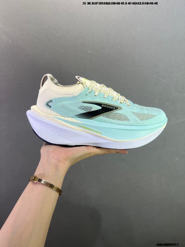Brooks Hyperion Max 3 3