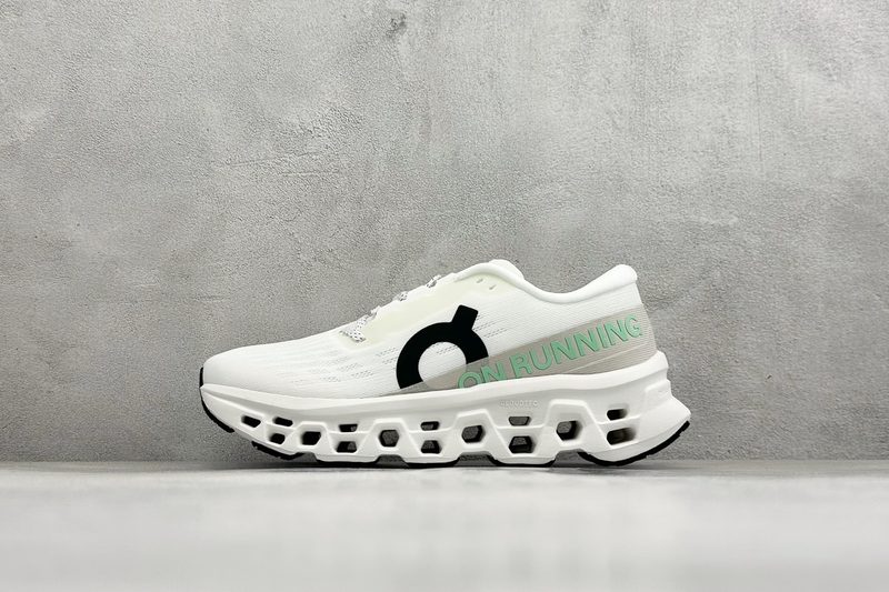 Cloudmonster “ ” Cloud Tec