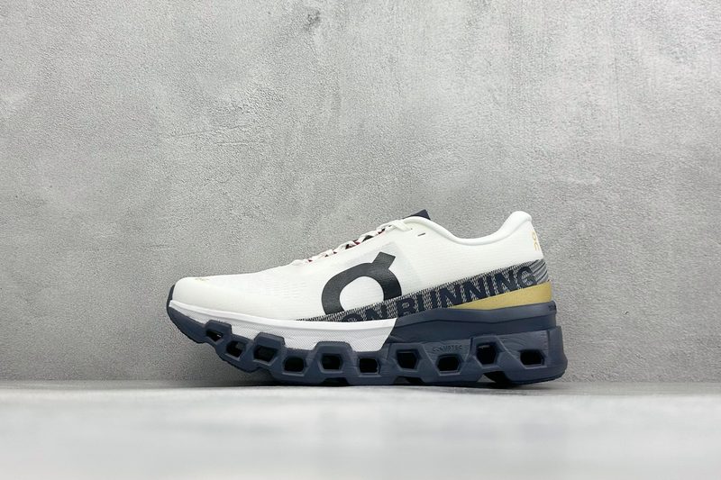 Cloudmonster “ ” Cloud Tec