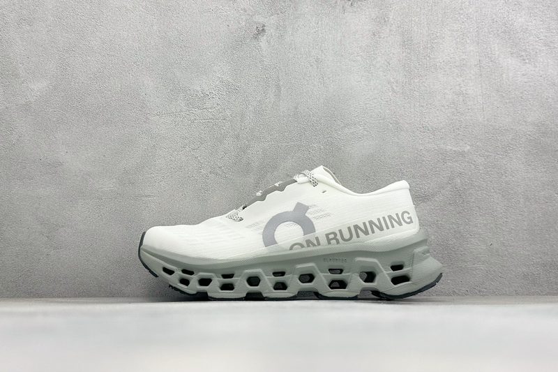 Cloudmonster “ ” Cloud Tec